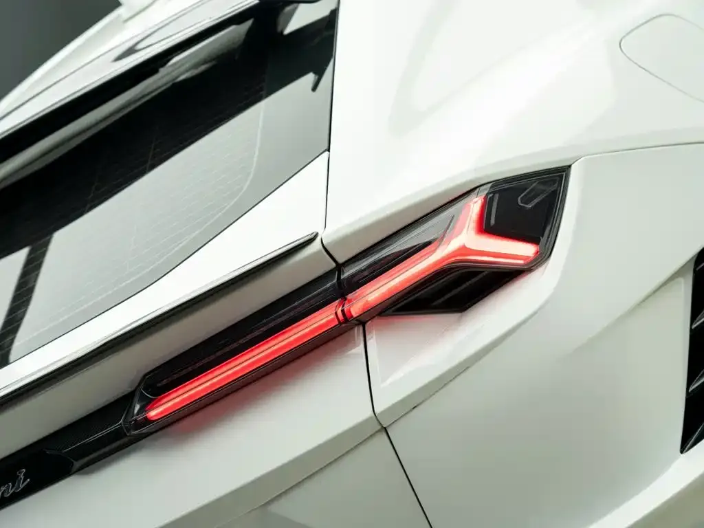 Lamborghini Urus — фото 10