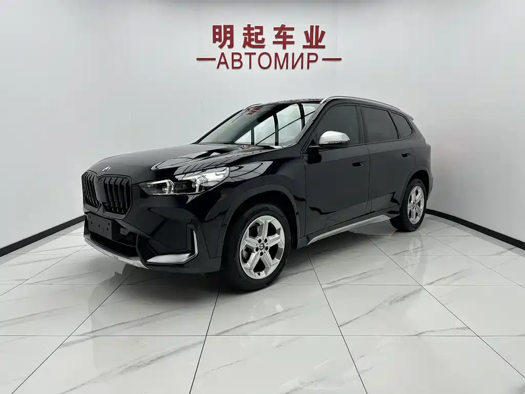 BMW X1 sDrive20Li X Design 1