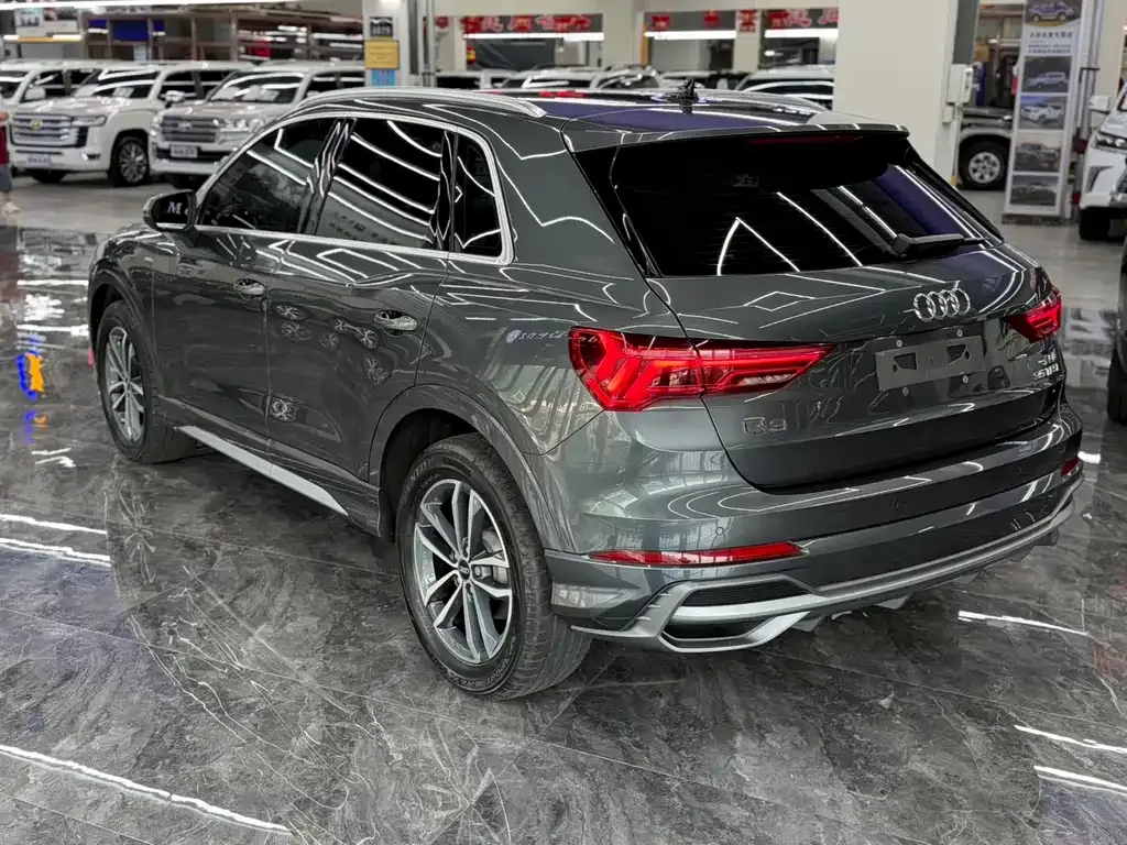 Audi Q3 — фото 9