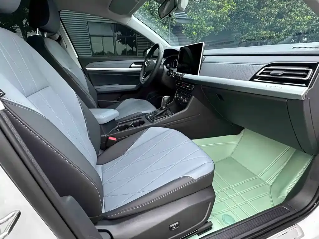 Volkswagen Lavida 2024 из CN, фото 8