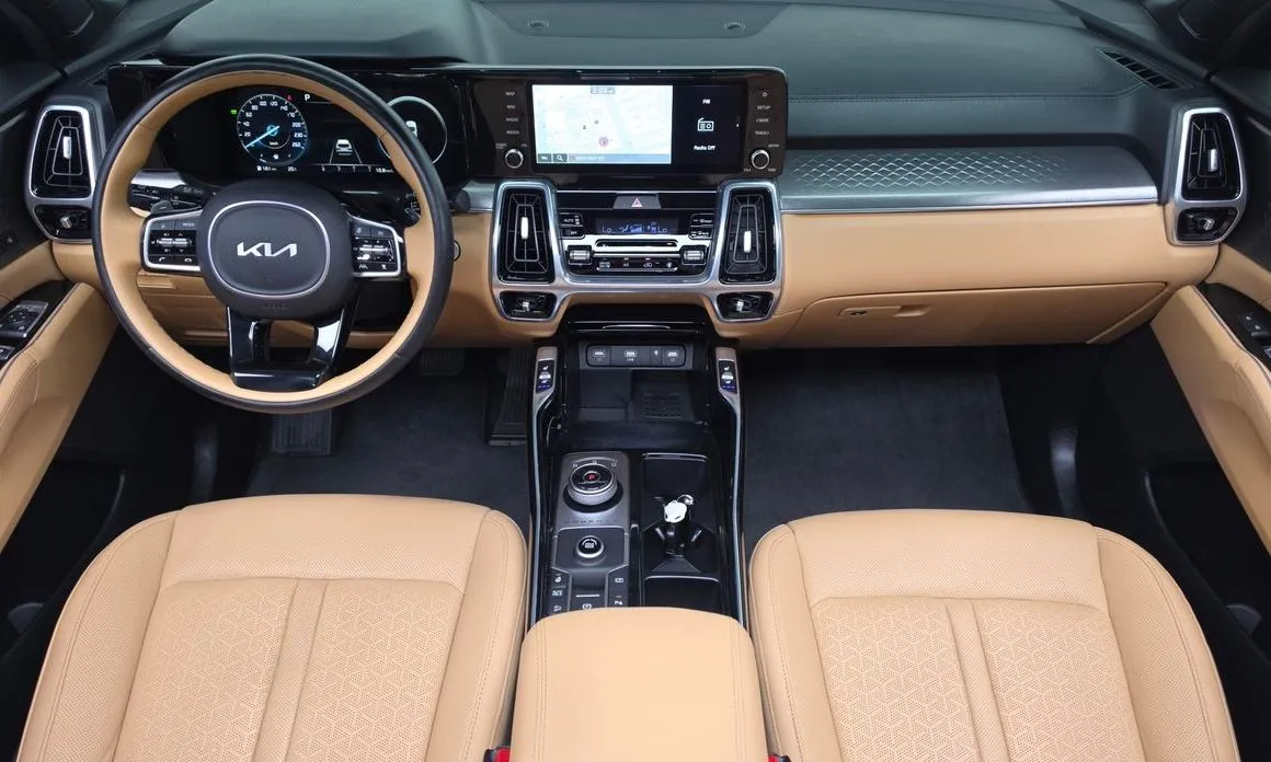 Kia Sorento — фото 10