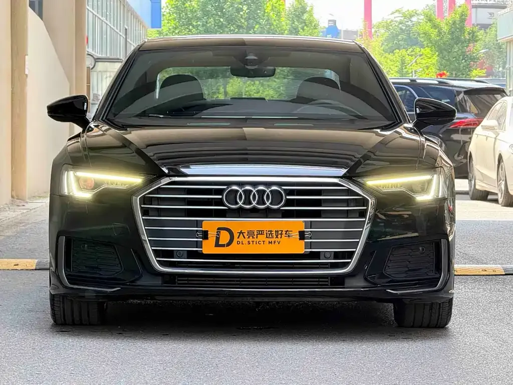 Audi A6L — фото 9