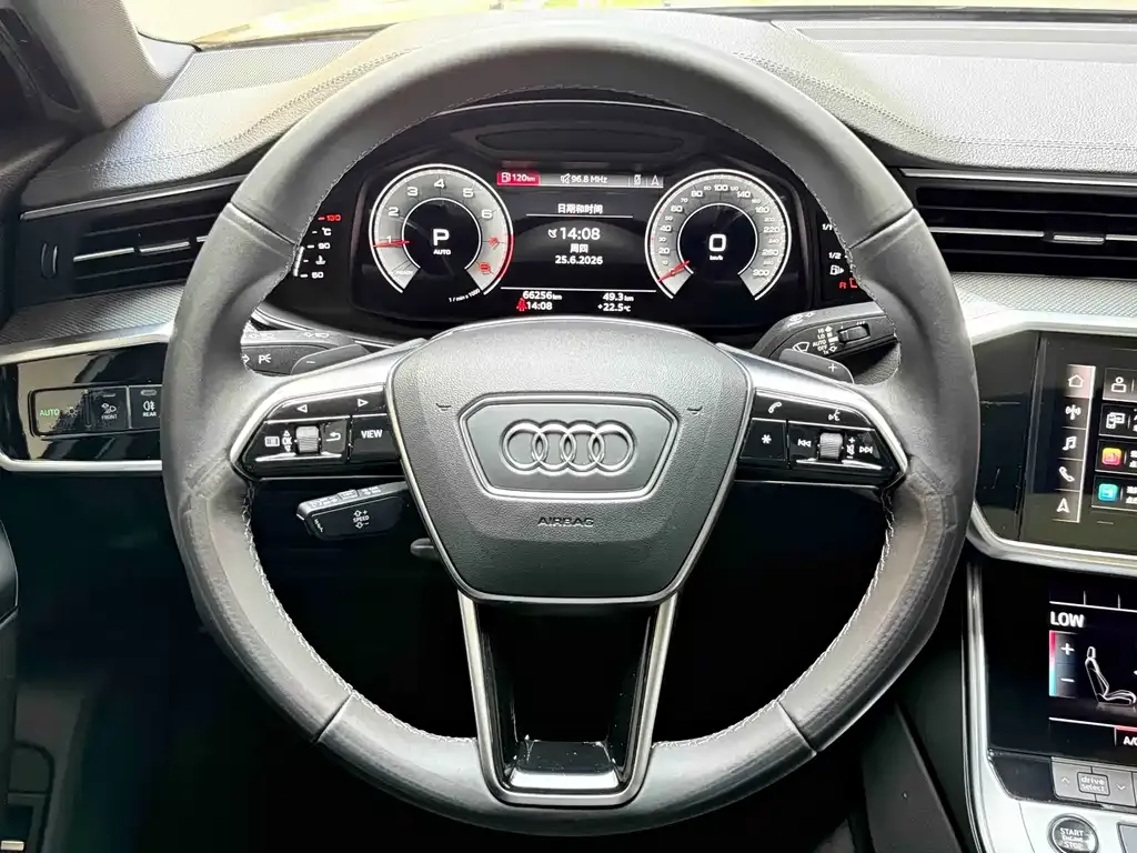 Audi A6L — фото 7