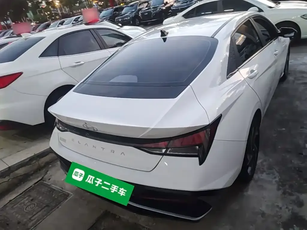 Hyundai Elantra 2023 из CN, фото 8