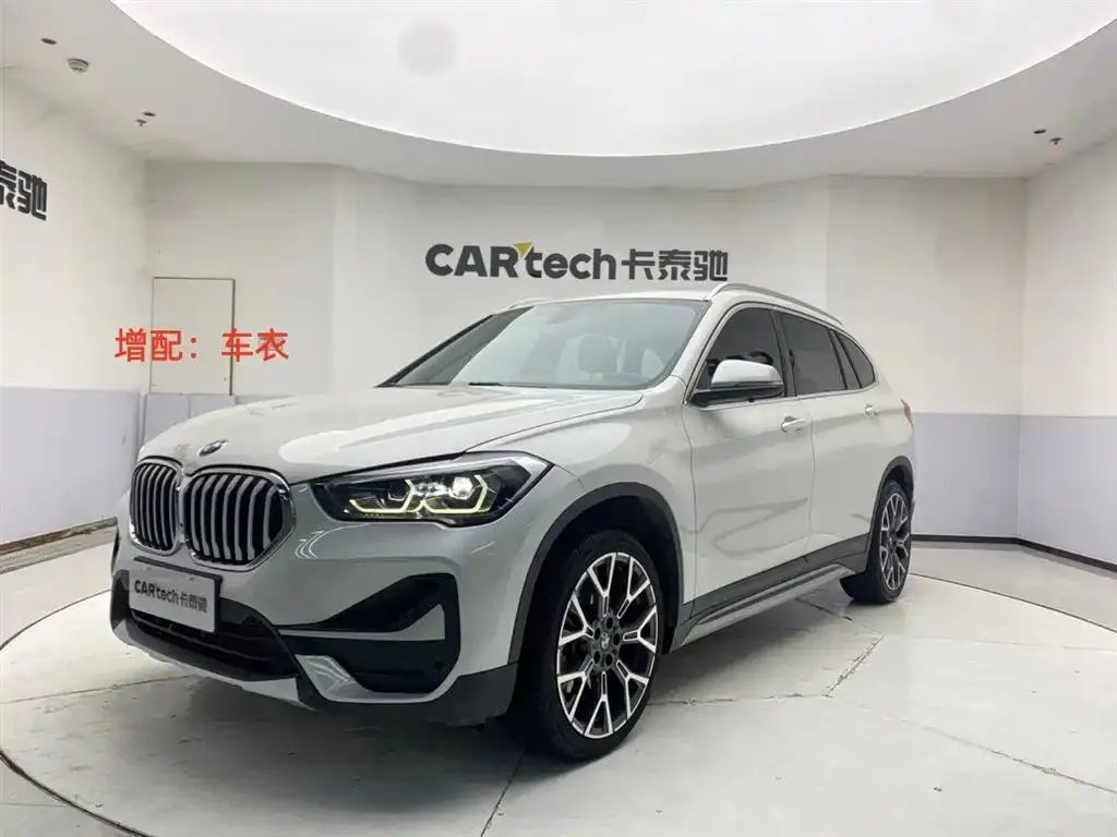 BMW X1 — фото 1