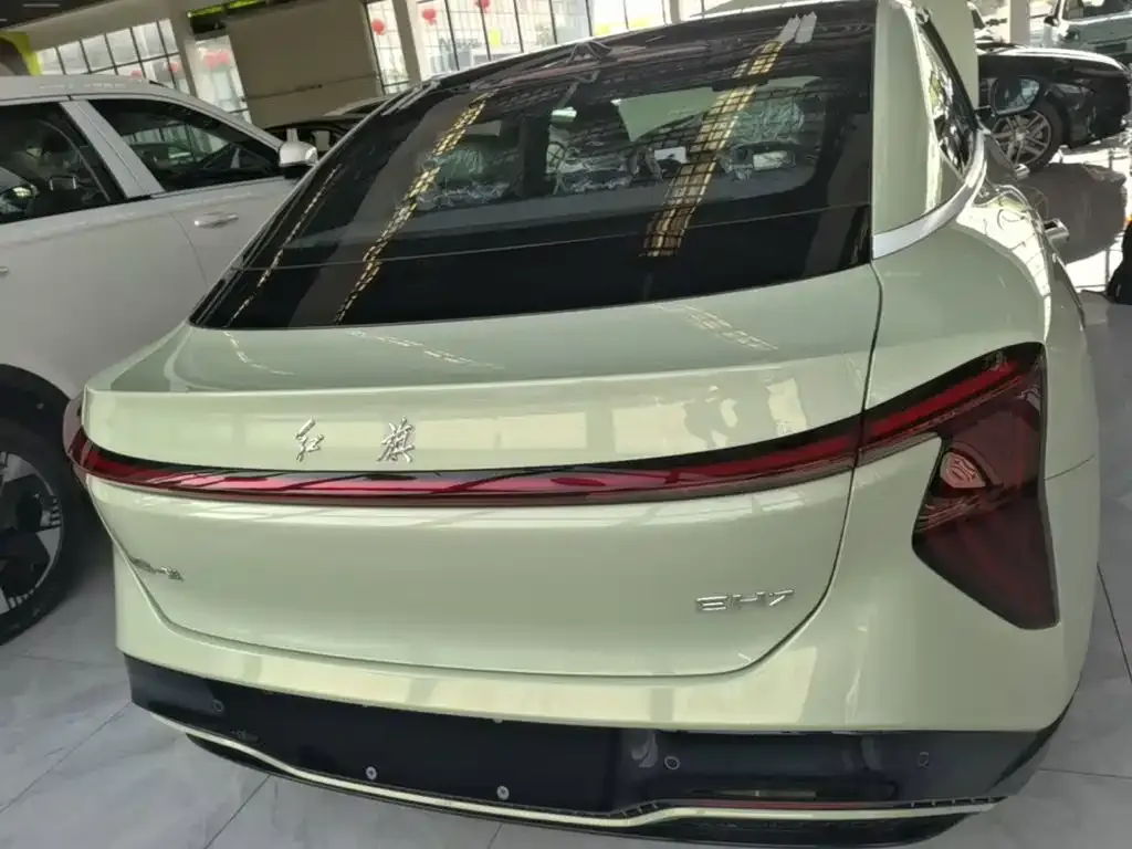 Hongqi EH7 2026 из CN, фото 3