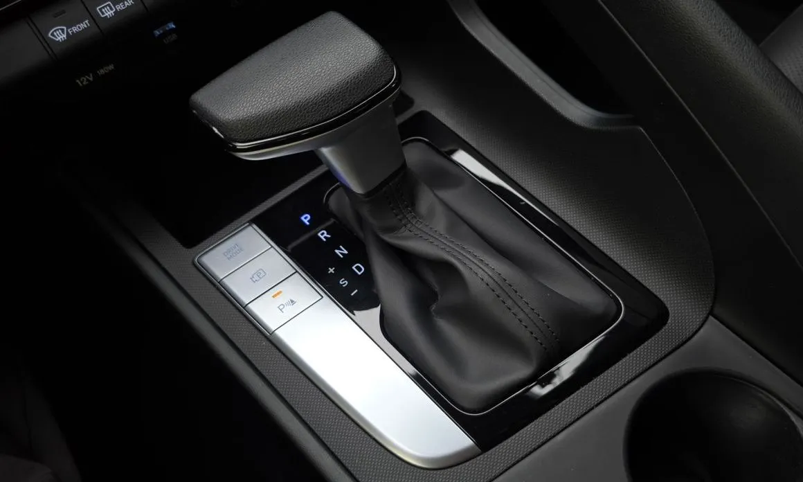 Hyundai AVANTE — фото 4