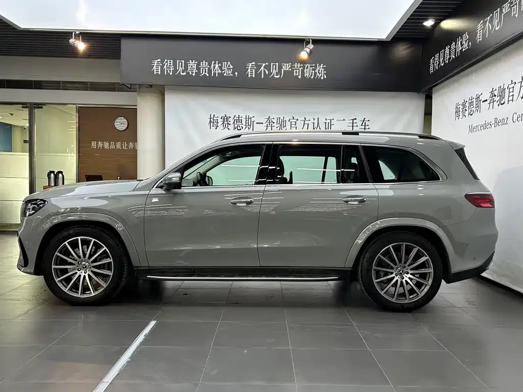 Mercedes-Benz GLS — фото 10