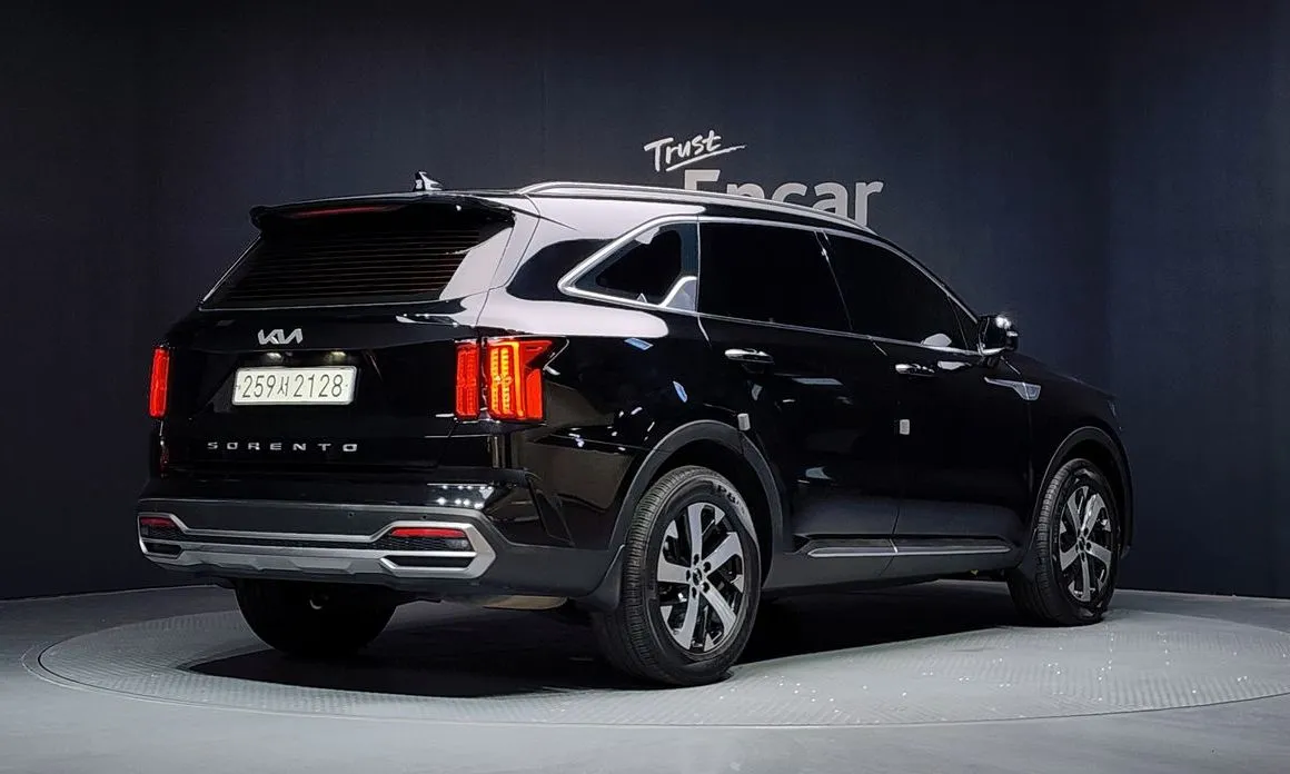 Kia Sorento — фото 9