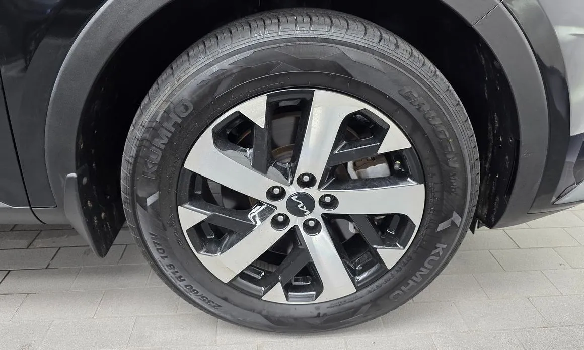 Kia Sorento — фото 6