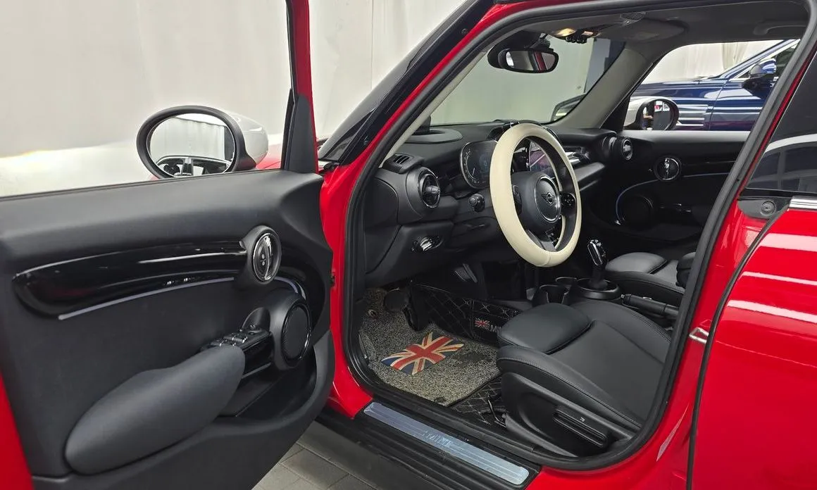 Mini Cooper 2023 из KR, фото 8
