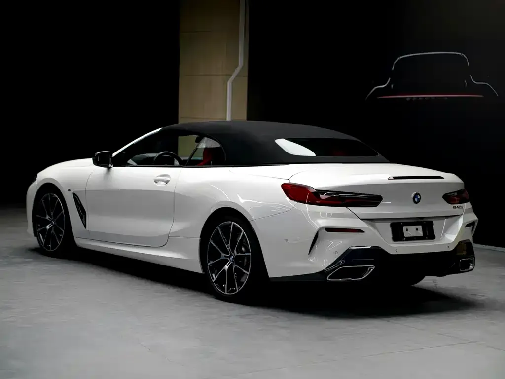 BMW 8 Series — фото 3
