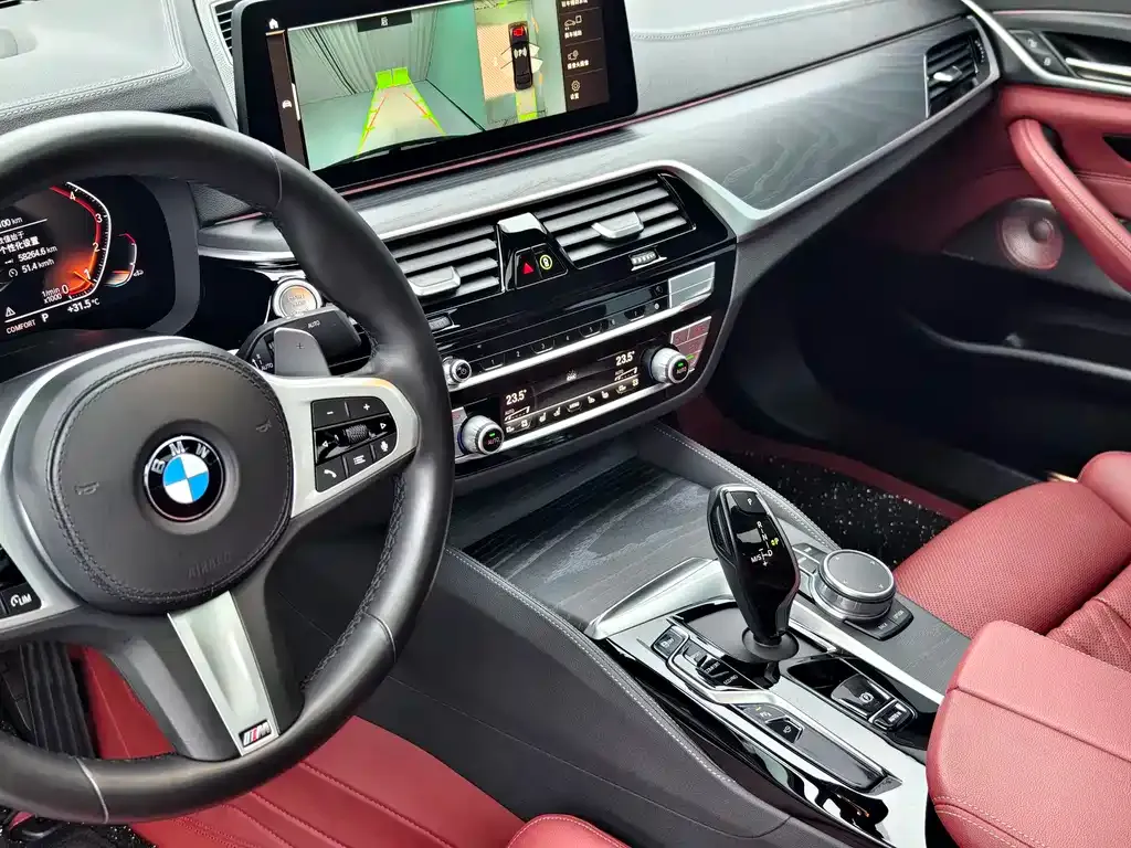 BMW 5 Series — фото 9