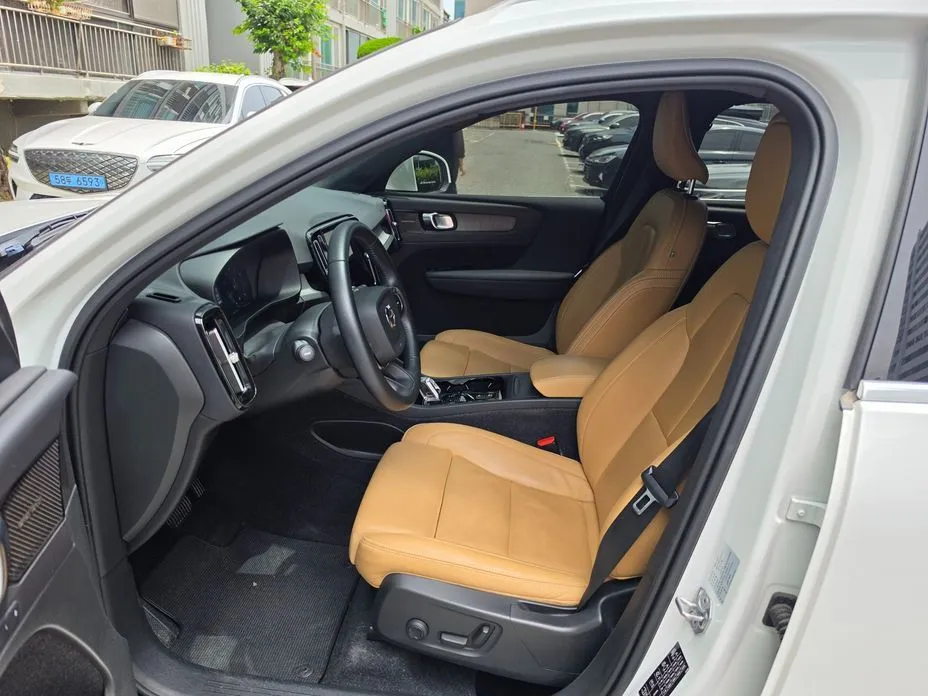 Volvo XC40 2021 из KR, фото 7
