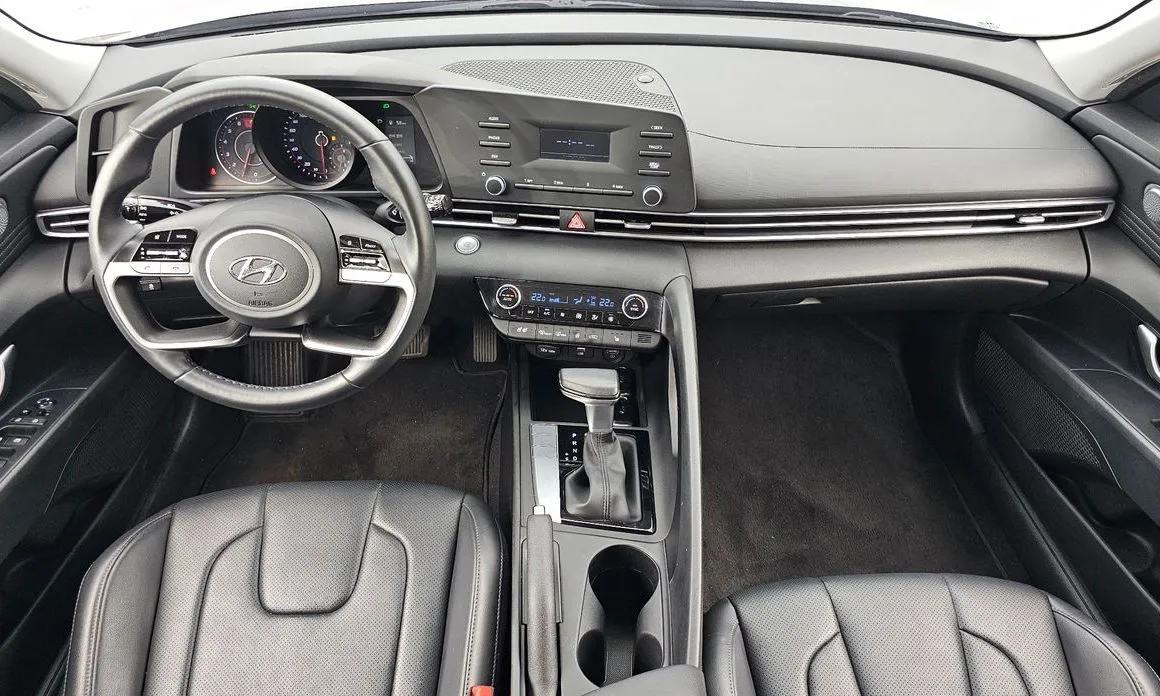 Hyundai AVANTE 2021 из KR, фото 8