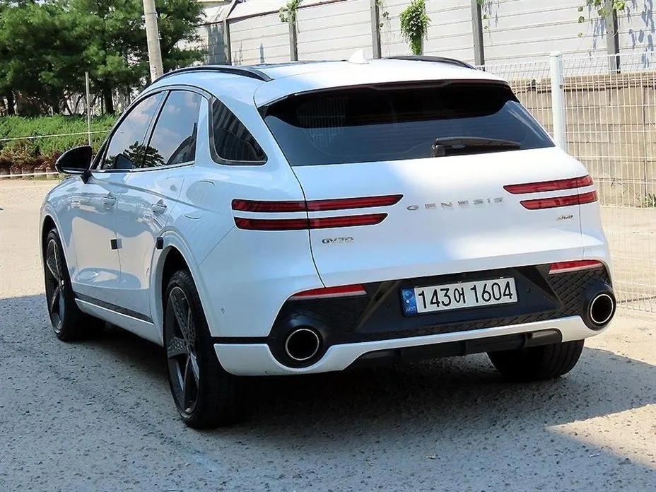 Genesis GV70 — фото 10