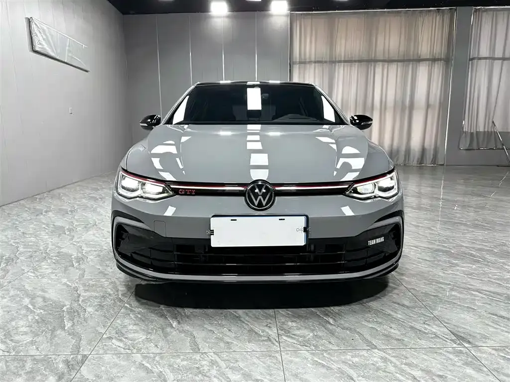 Volkswagen Golf — фото 10