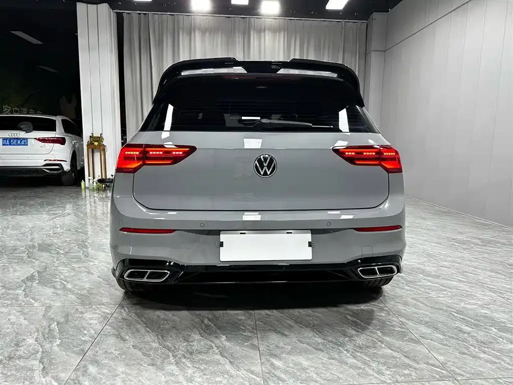 Volkswagen Golf — фото 9