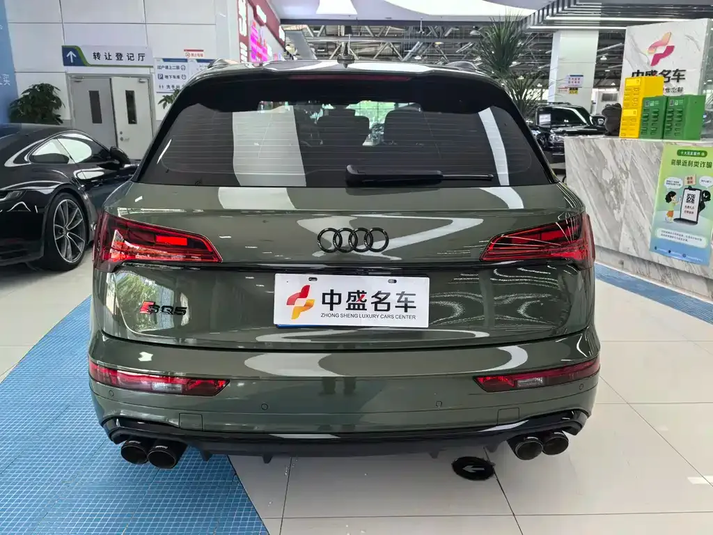 Audi SQ5 — фото 10