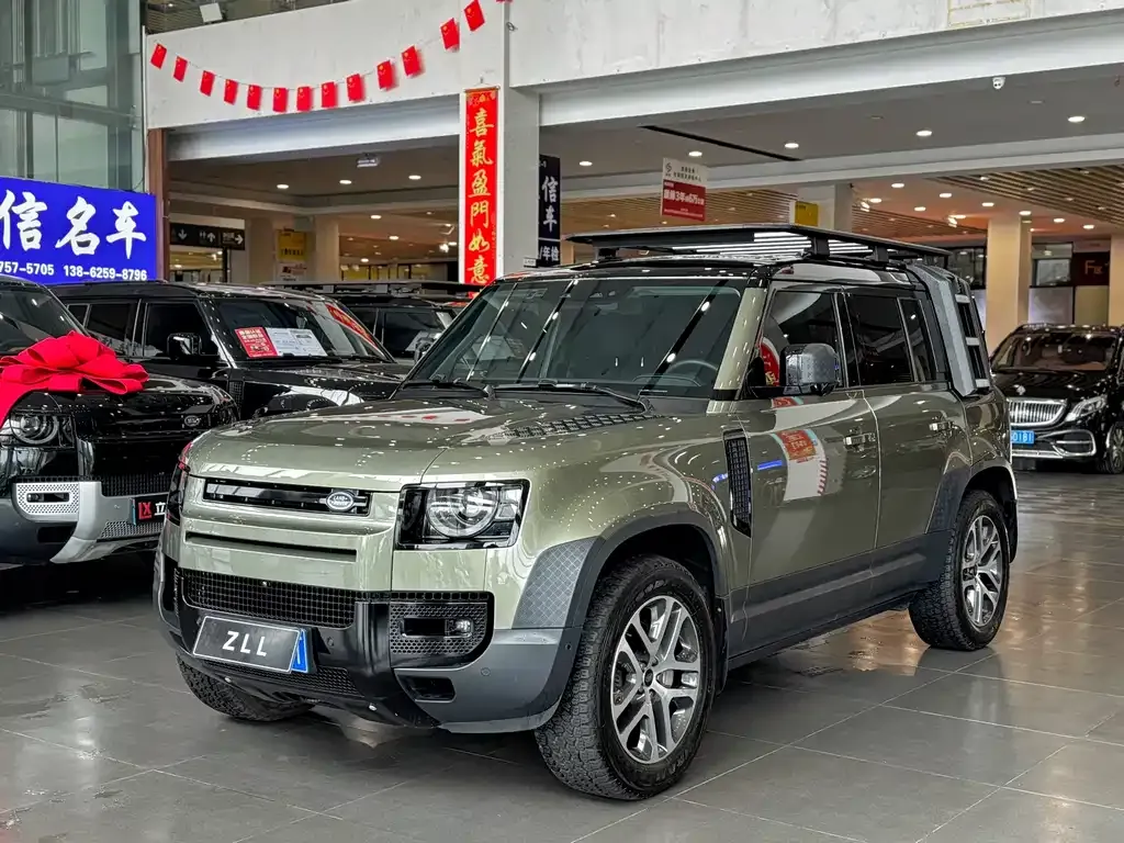 Land Rover Defender — фото 1