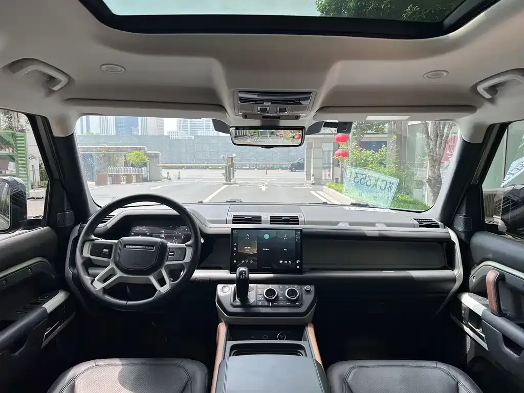 Land Rover Defender — фото 6