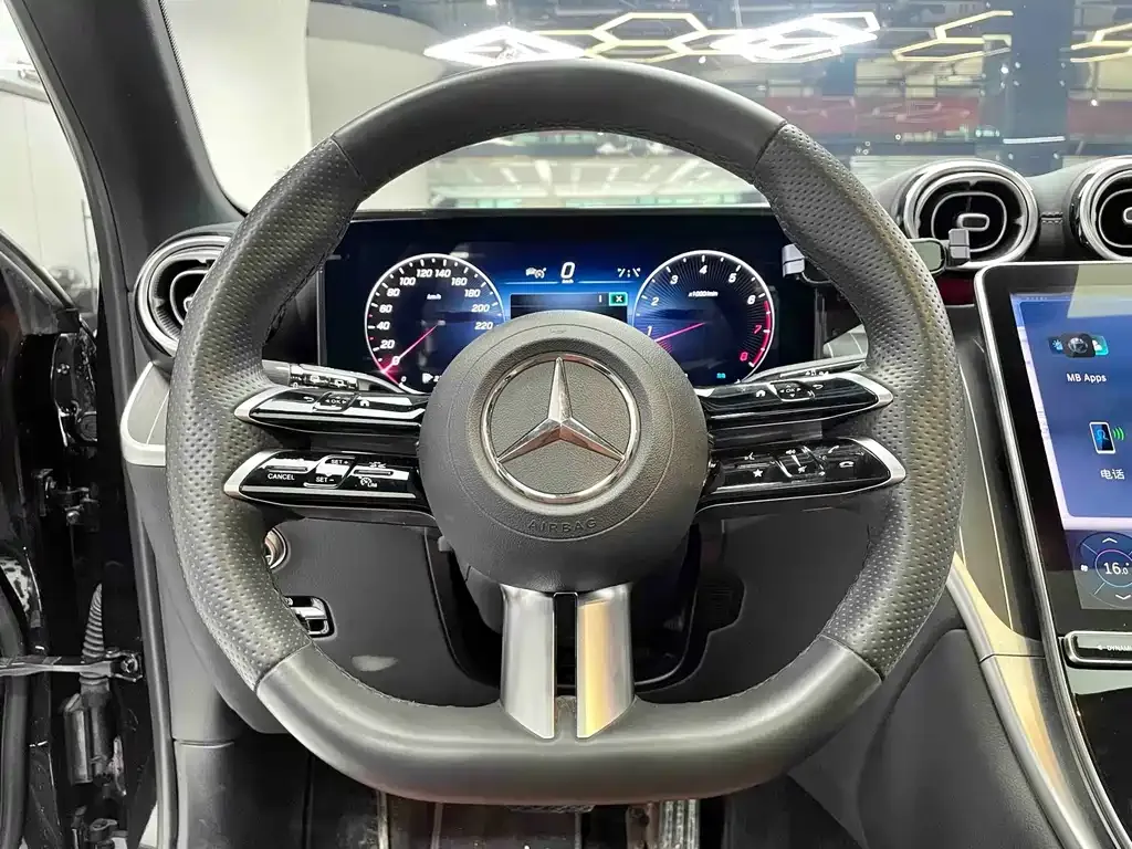 Mercedes-Benz GLC — фото 2