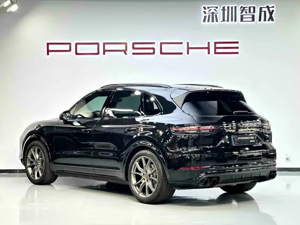 Porsche Cayenne — фото 8