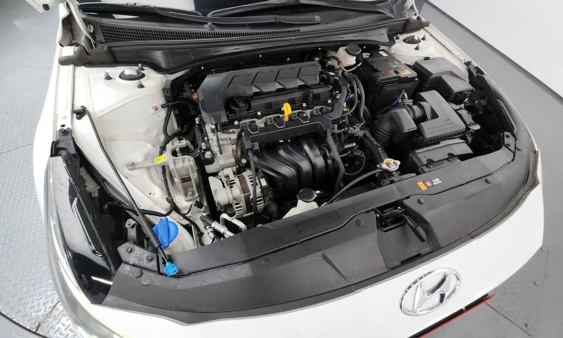 Hyundai AVANTE — фото 5