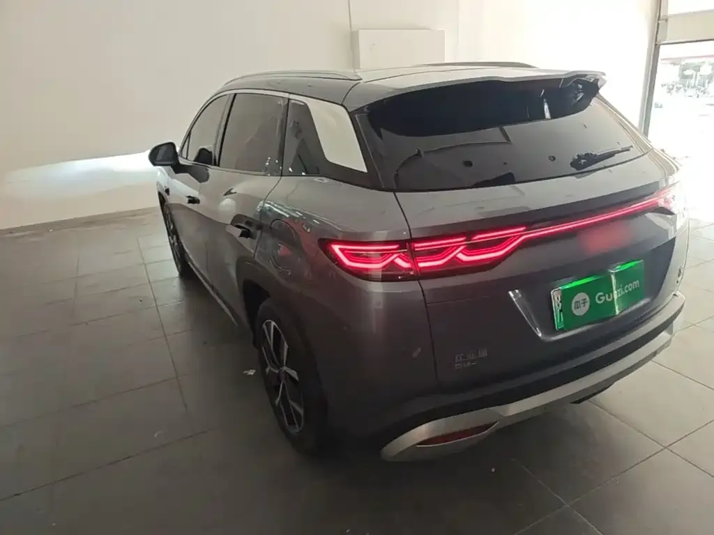 BYD L DM-i — фото 2