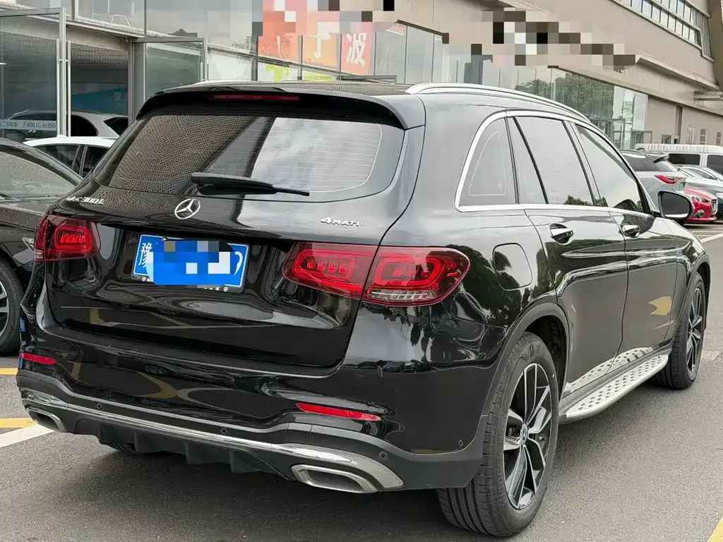Mercedes-Benz GLC — фото 9