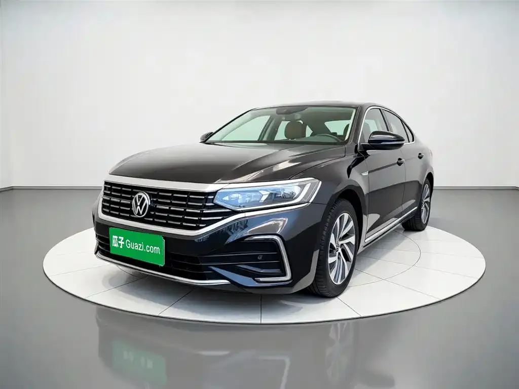 Volkswagen 帕萨特插电混动 — фото 1