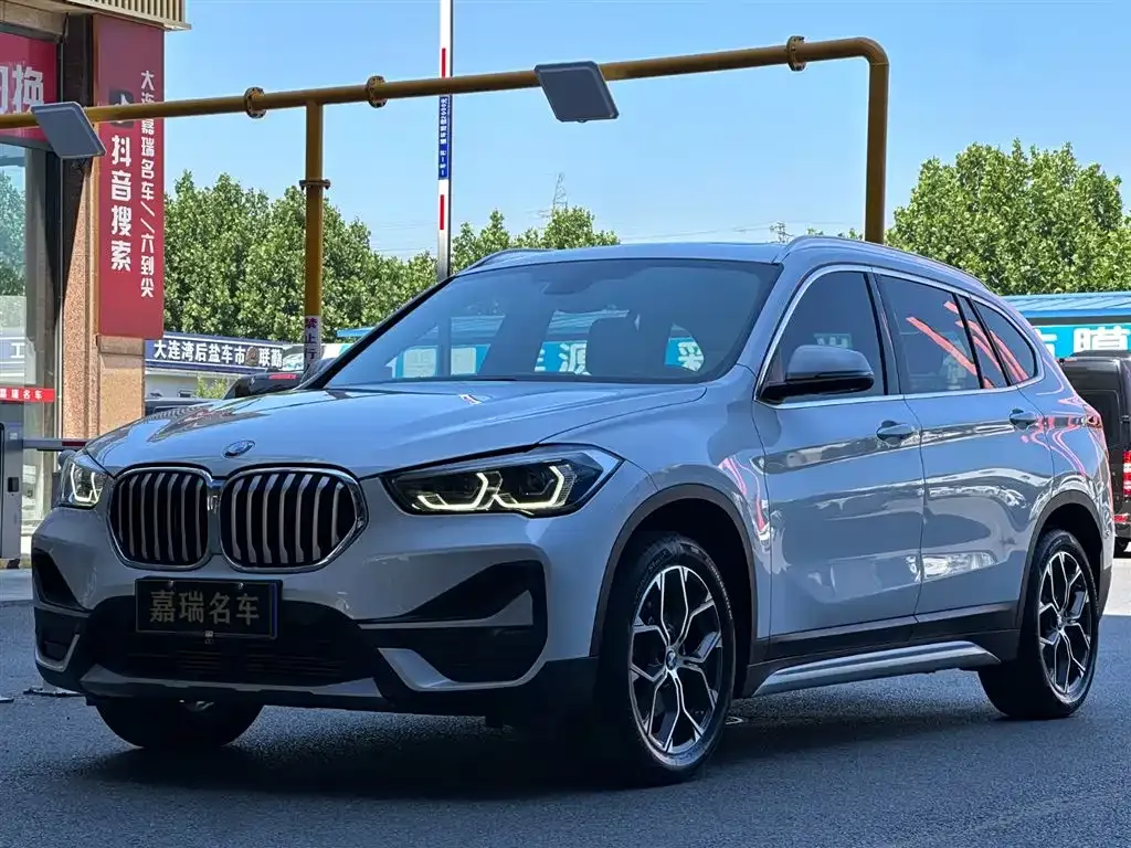 BMW X1 — фото 1