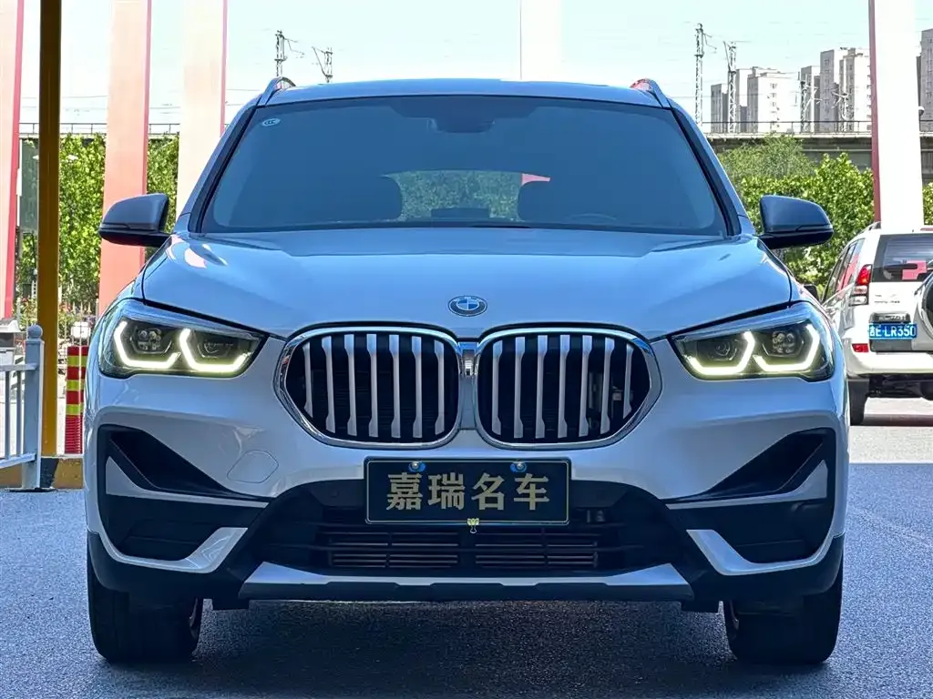 BMW X1 — фото 7