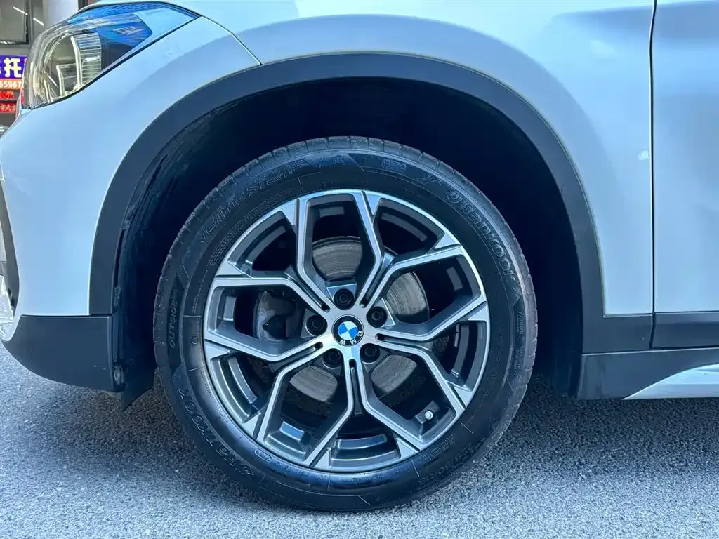 BMW X1 — фото 4