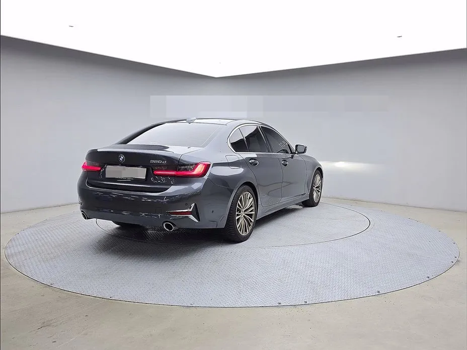 BMW 3-Series 2021 из KR, фото 5