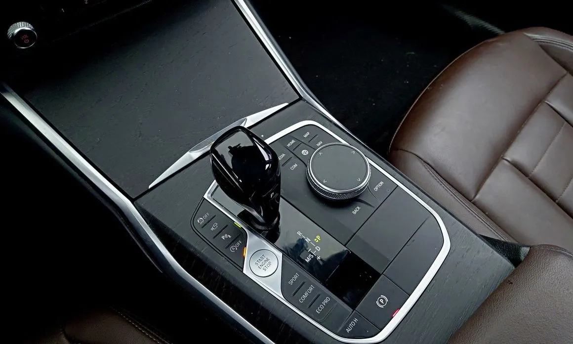 BMW 3-Series 2021 из KR, фото 7
