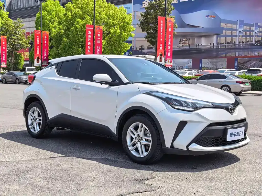 Toyota C-HR 2023 из CN, фото 5