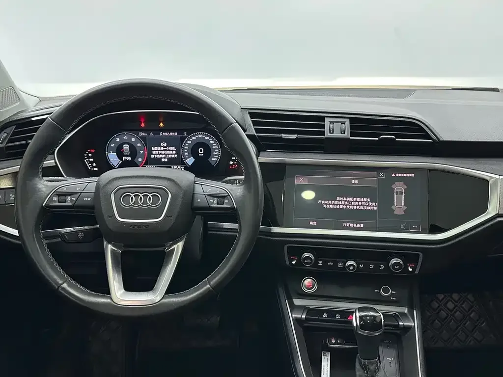 Audi Q3 — фото 5