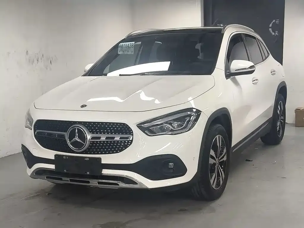 Mercedes-Benz GLA — фото 1