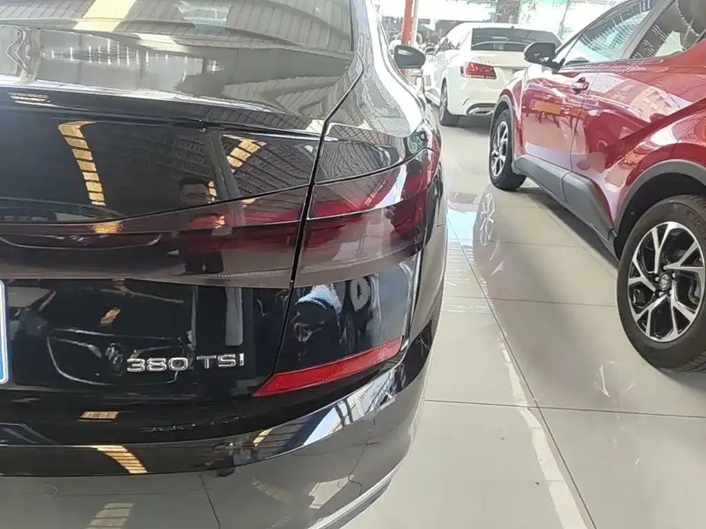Volkswagen Passat — фото 7