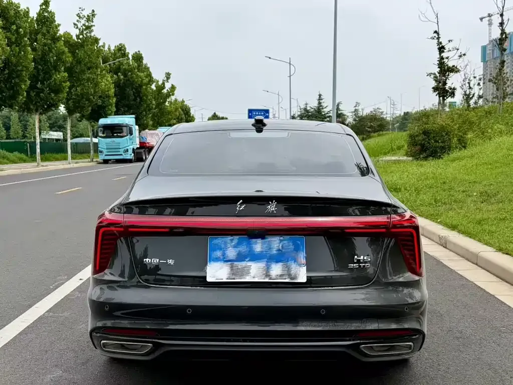 Hongqi H5 — фото 3
