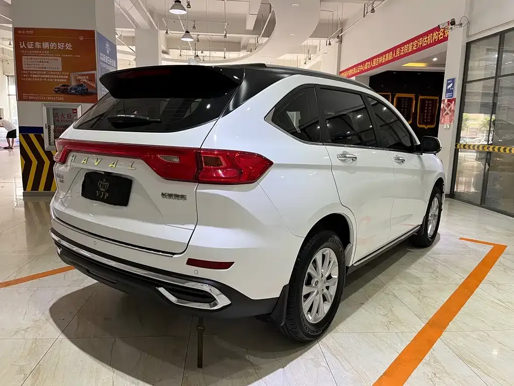 Haval M6 — фото 5