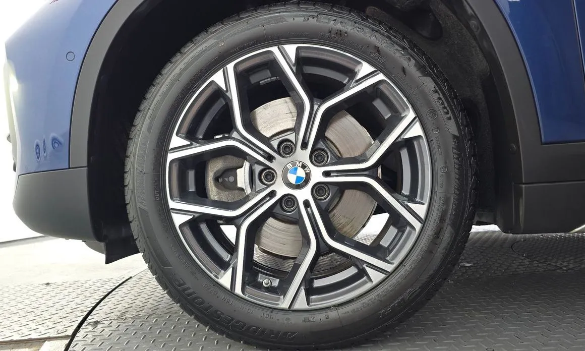 BMW X1 — фото 9