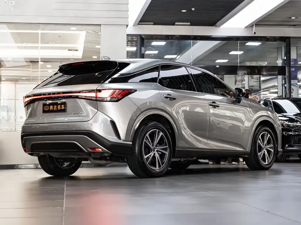 Lexus RX — фото 8