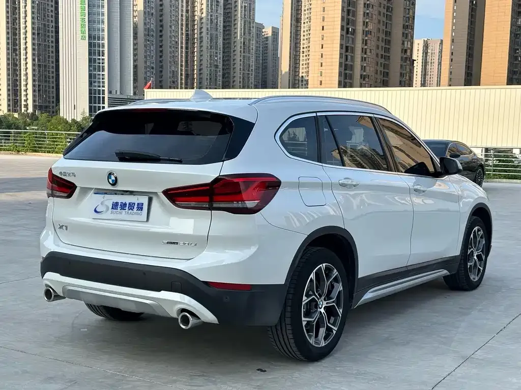 BMW X1 — фото 10