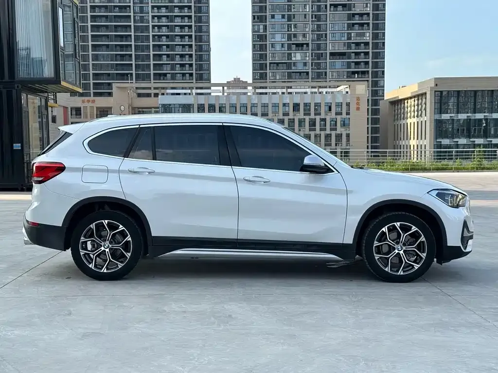BMW X1 — фото 3