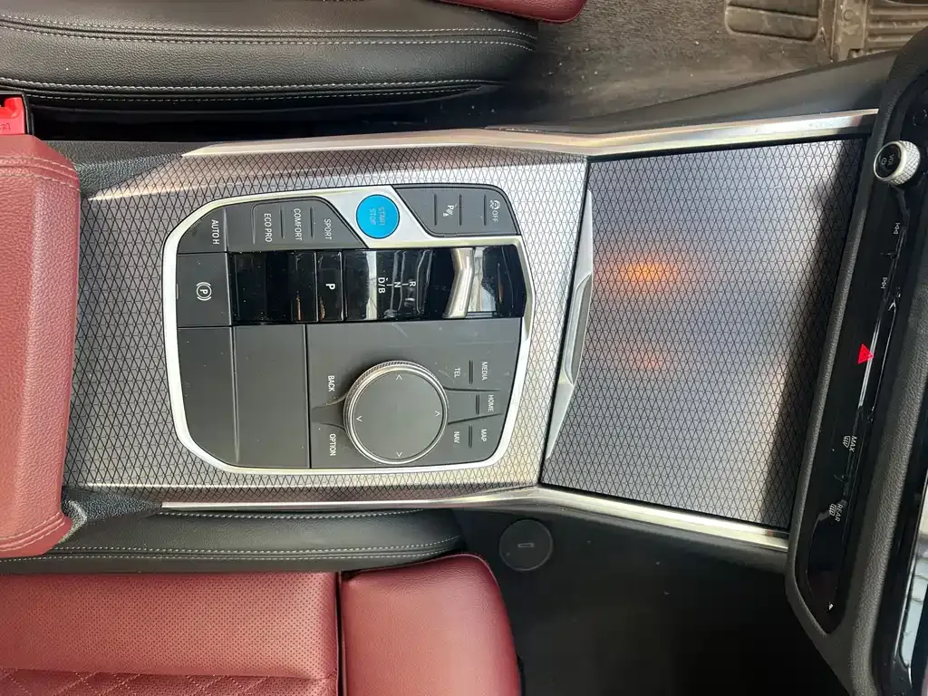 BMW i3 — фото 9