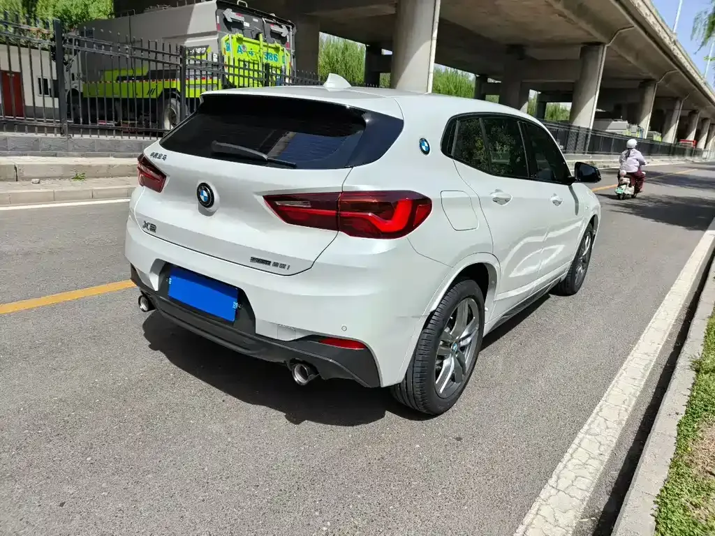 BMW X2 — фото 8