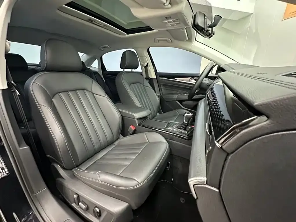 Volkswagen Passat — фото 7