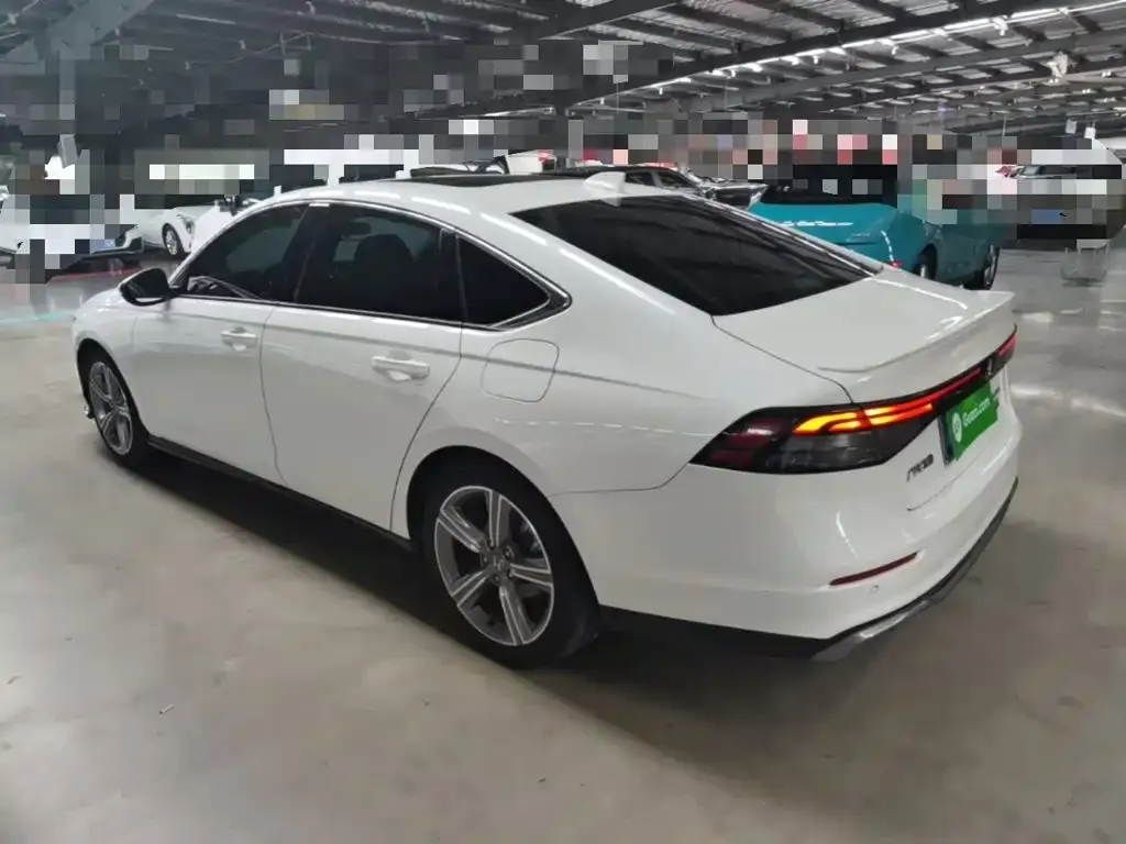 Honda Accord — фото 3
